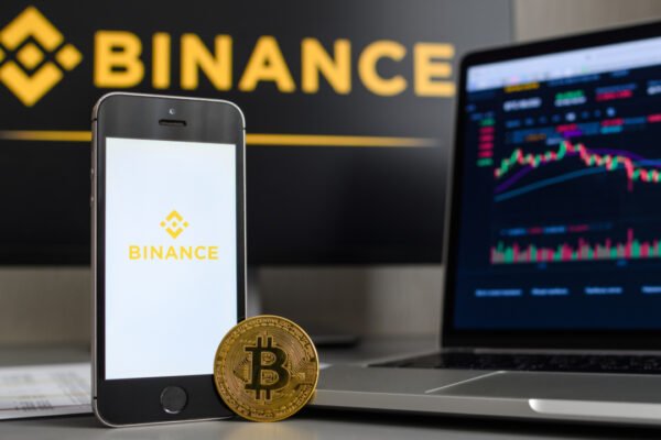 Binance Review: Top Features, Pros & Cons Binance-Exchange-Recension-Key-Features-of-Binance-1